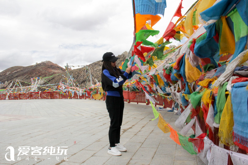 也拉山掛經(jīng)幡 (5)