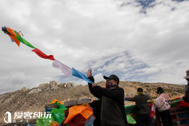 也拉山掛經(jīng)幡 (3)